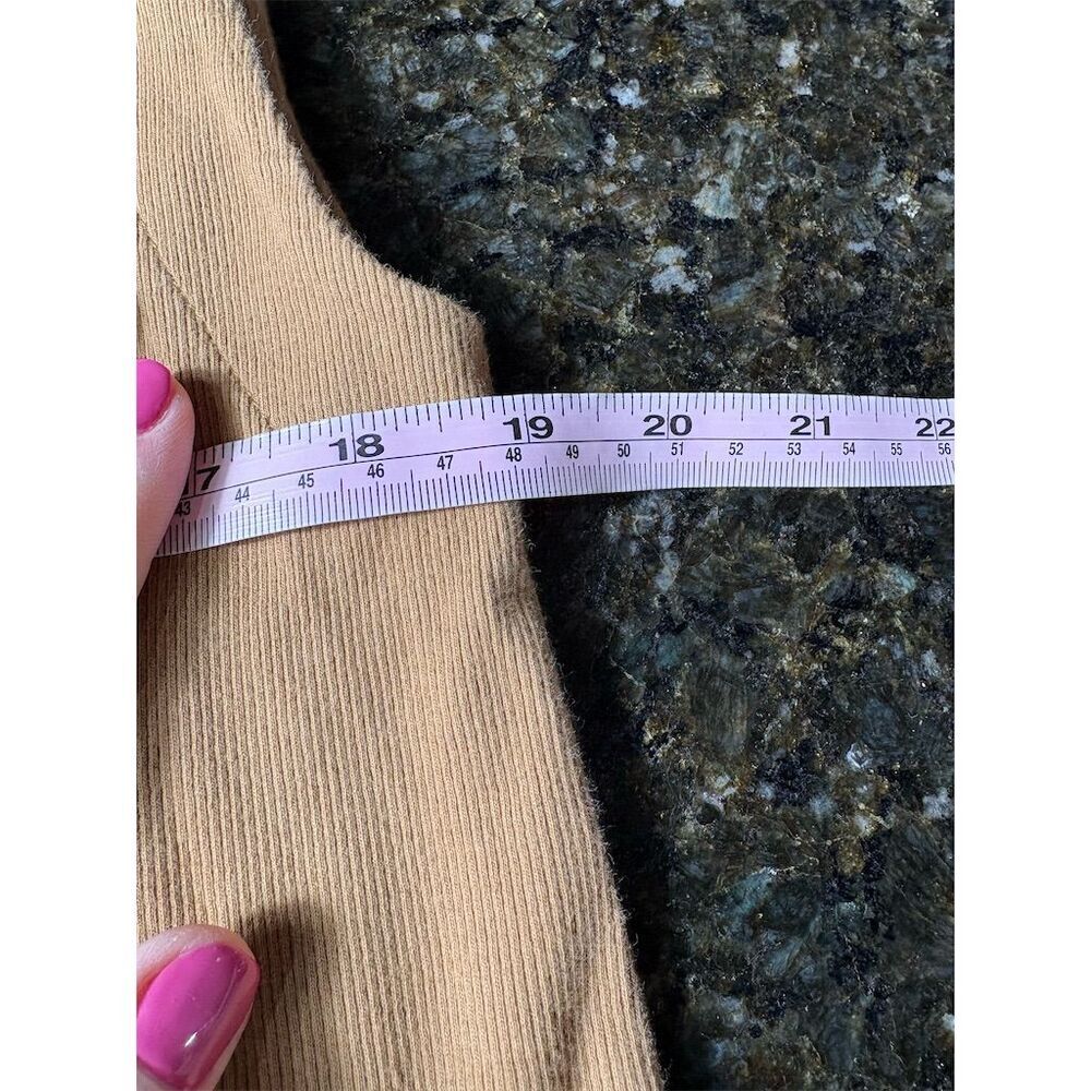 Banana Republic Women's XL Beige Sleeveless Crew Neck Tank Top - Picture 5 of 7
